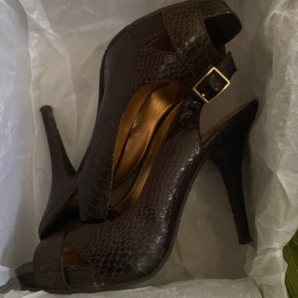 Sling Back